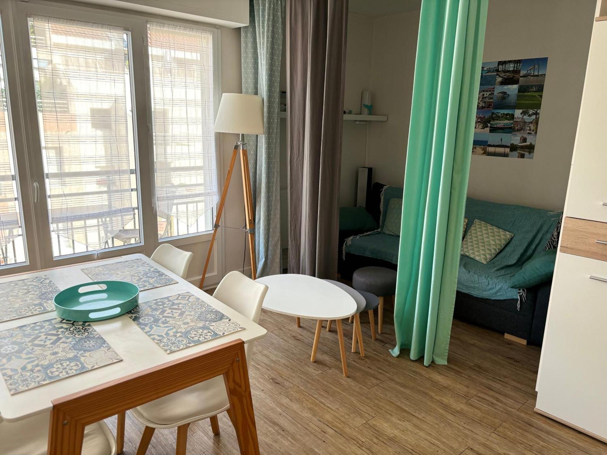 Apartmán T1Bis Centre D'Arcachon Avec Balcon Exteriér fotografie